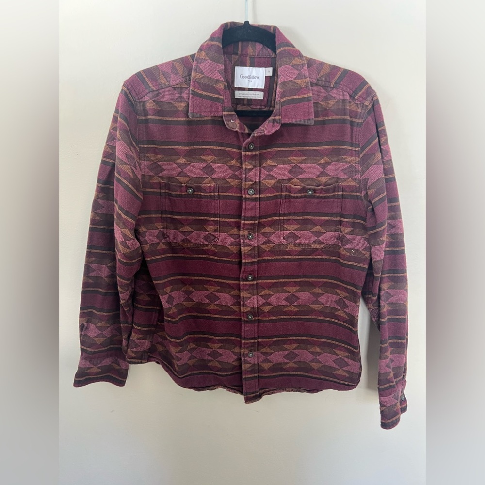 Goodfellow & Co Aztec Design Burgundy Button Up Men’s Medium